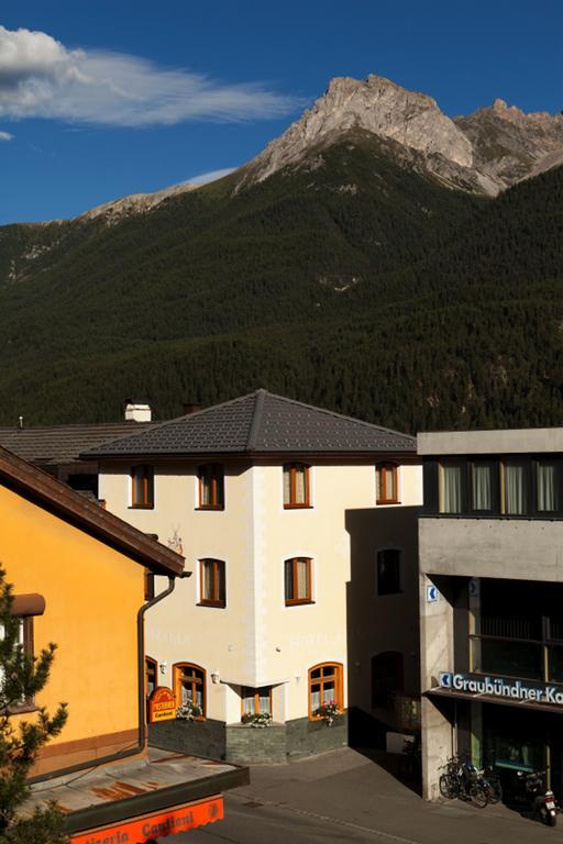 Hotel Astras Скуол Екстериор снимка